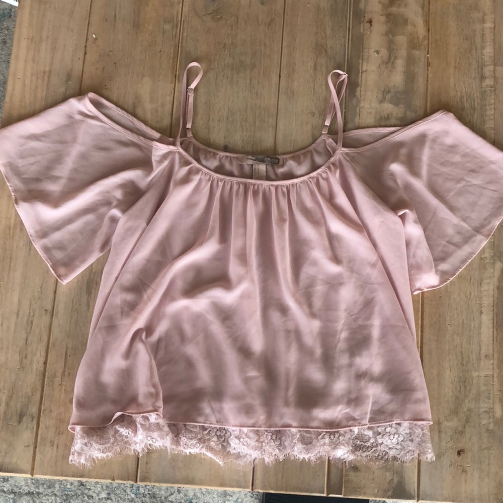 Forever 21 Cold Shoulder blouse